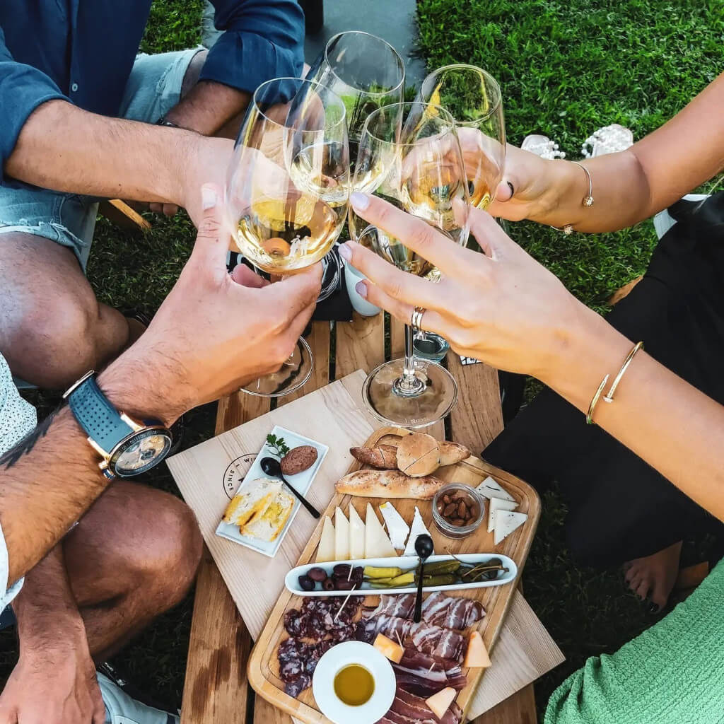 Vinarija Kozlović - Posjetite nas - Kozlović Tour and Terrace Tasting